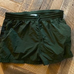 NWOT Athleta expedition short -green